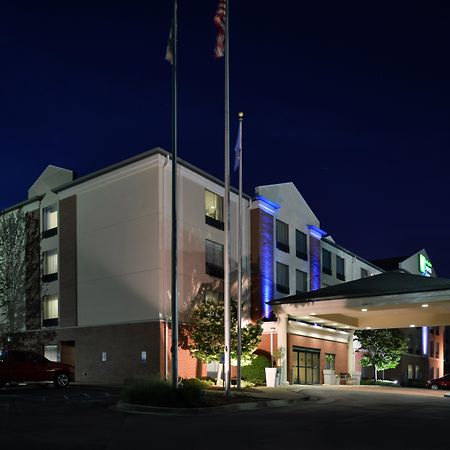 Holiday Inn Express Hotel & Suites Milwaukee-New Berlin By Ihg Esterno foto