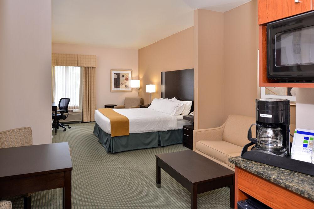 Holiday Inn Express Hotel & Suites Milwaukee-New Berlin By Ihg Esterno foto