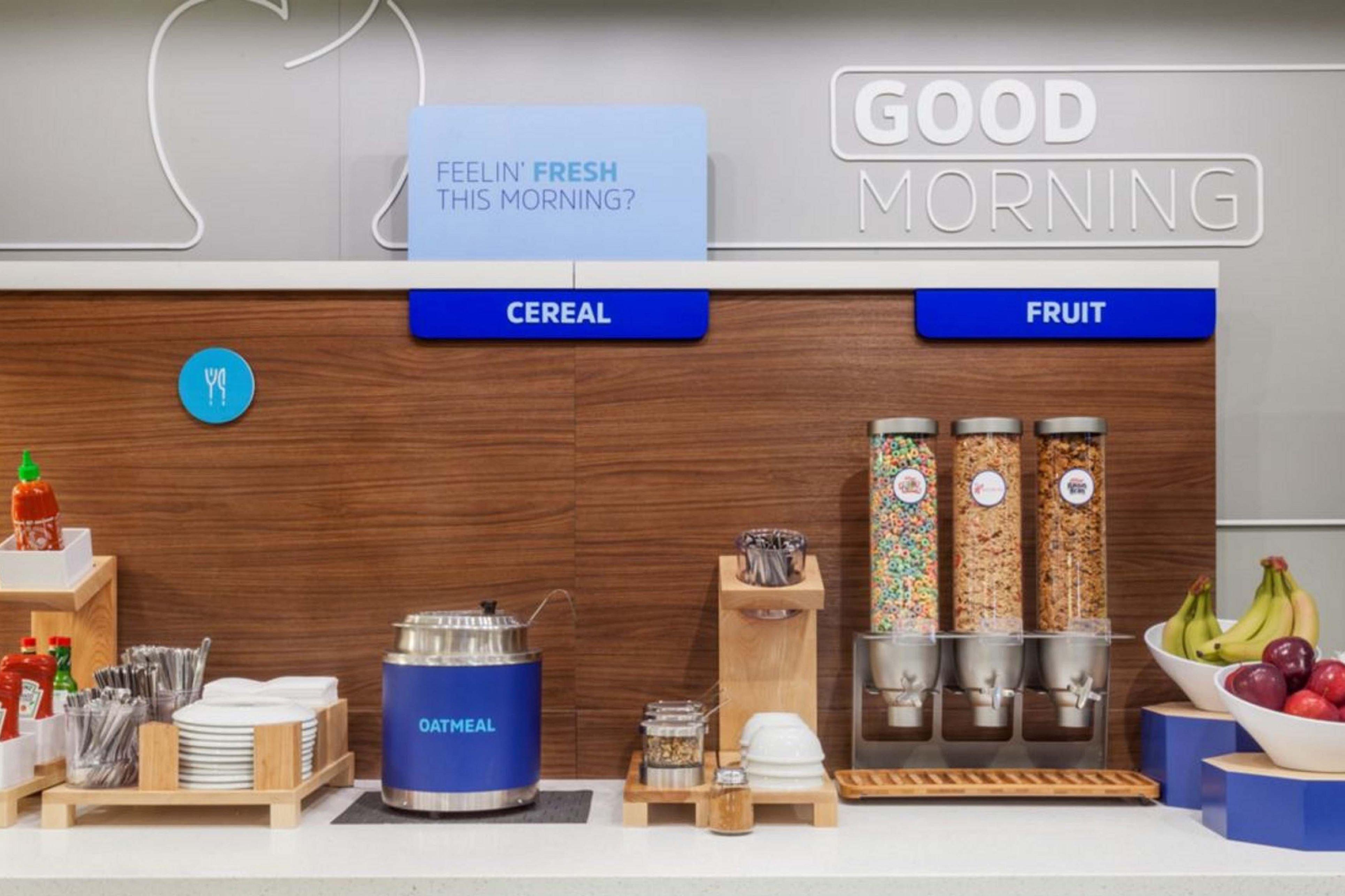 Holiday Inn Express Hotel & Suites Milwaukee-New Berlin By Ihg Esterno foto