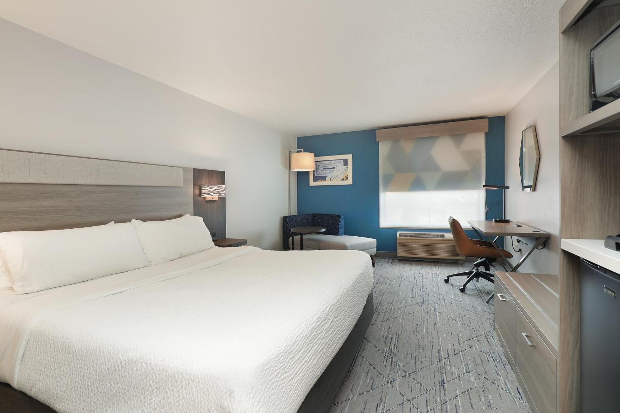 Holiday Inn Express Hotel & Suites Milwaukee-New Berlin By Ihg Esterno foto