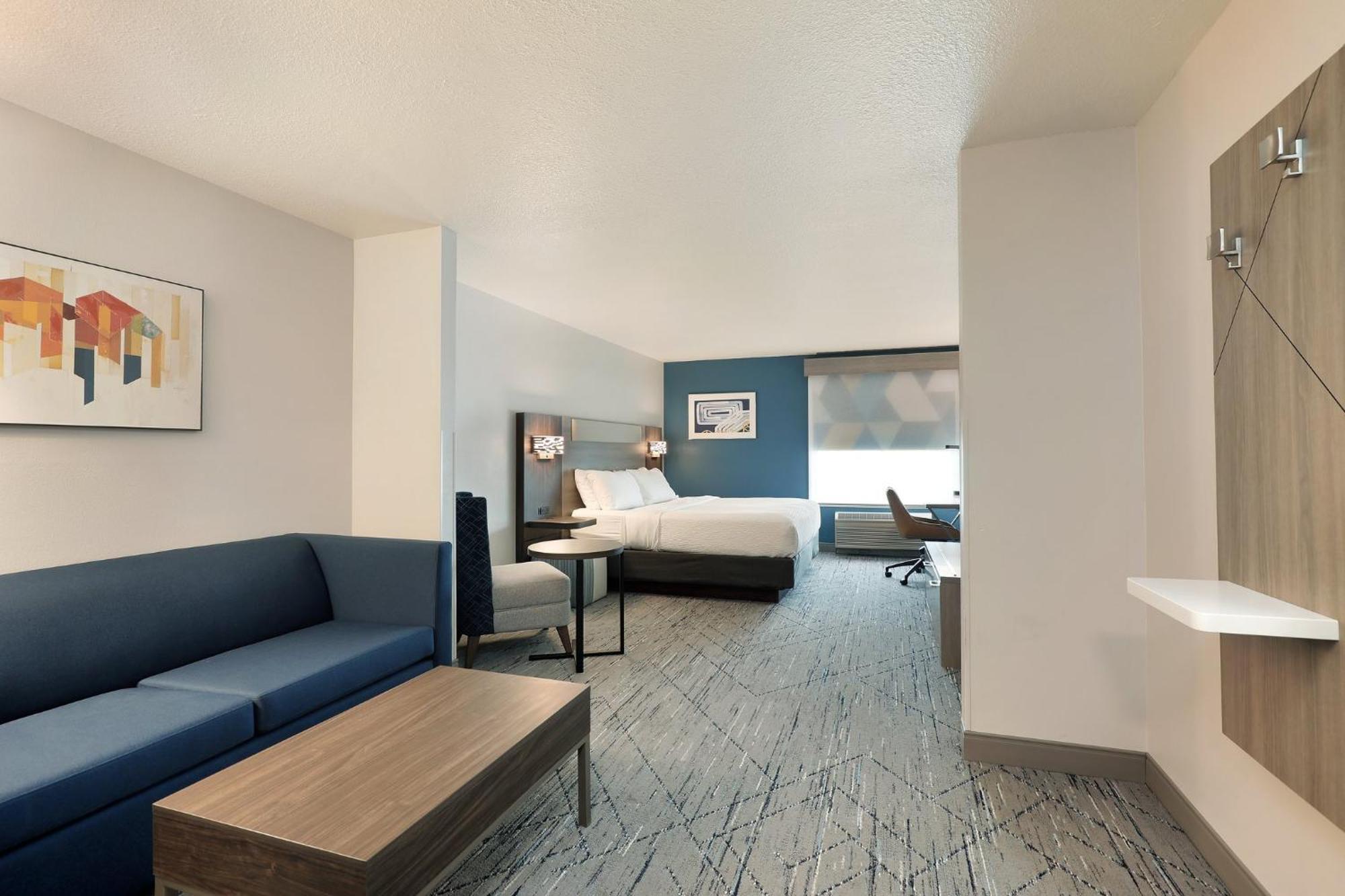 Holiday Inn Express Hotel & Suites Milwaukee-New Berlin By Ihg Esterno foto