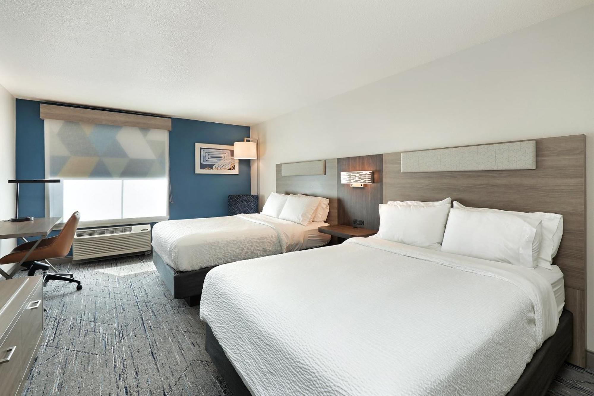 Holiday Inn Express Hotel & Suites Milwaukee-New Berlin By Ihg Esterno foto