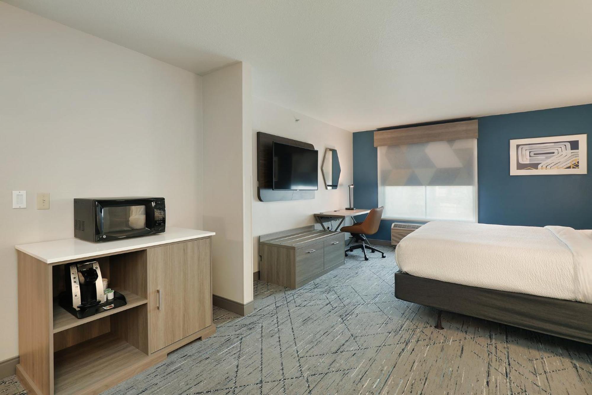 Holiday Inn Express Hotel & Suites Milwaukee-New Berlin By Ihg Esterno foto