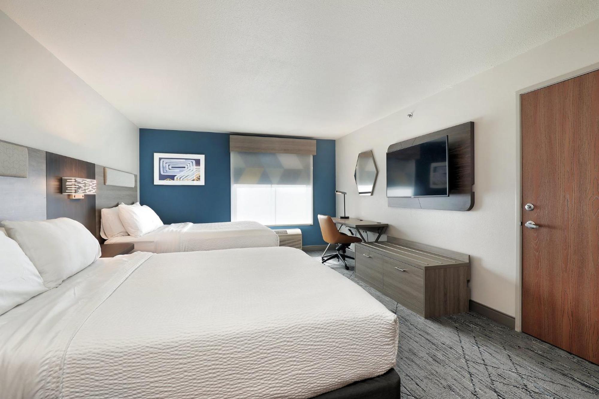Holiday Inn Express Hotel & Suites Milwaukee-New Berlin By Ihg Esterno foto